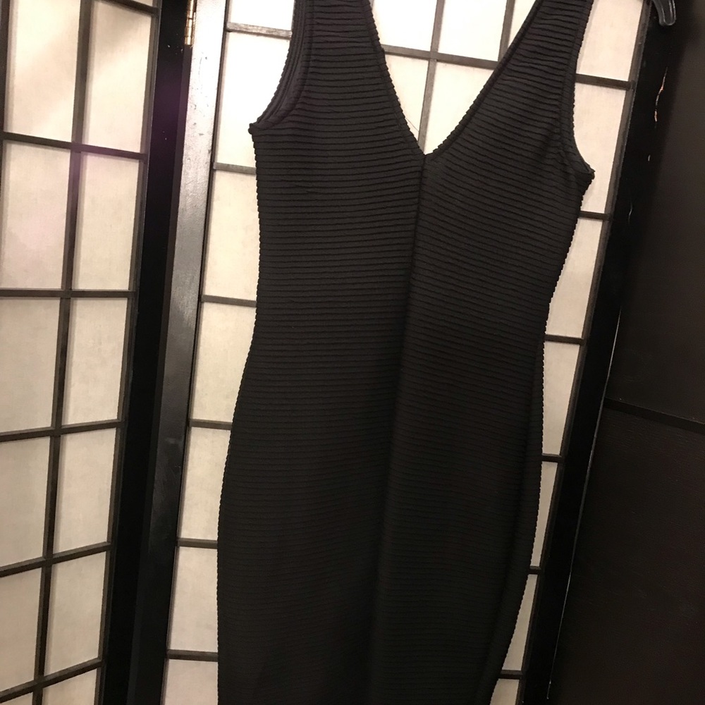 🖤LBD - Picture 3 of 5
